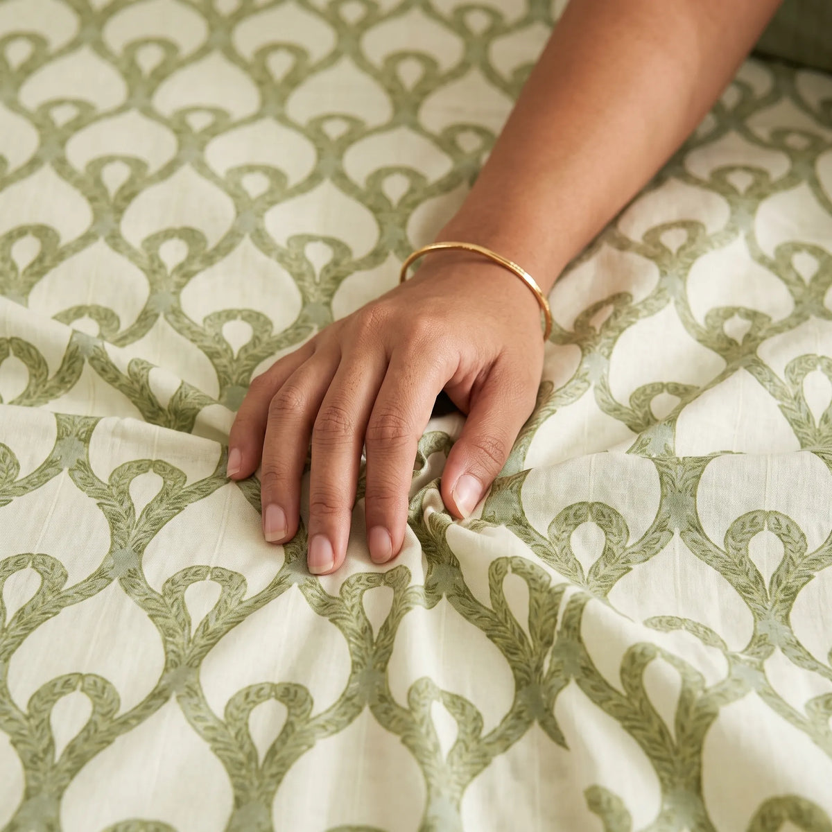 3 Pcs Sage Green Ogee Print Bedding Set