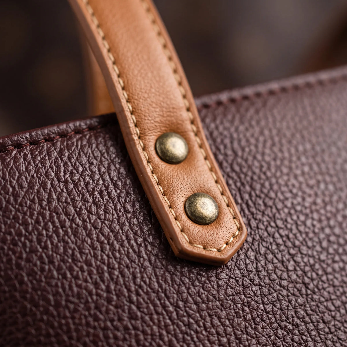 Two-Tone Brown and Tan Tote Bag with Exterior Zipper Pocket – Women’s Handbag