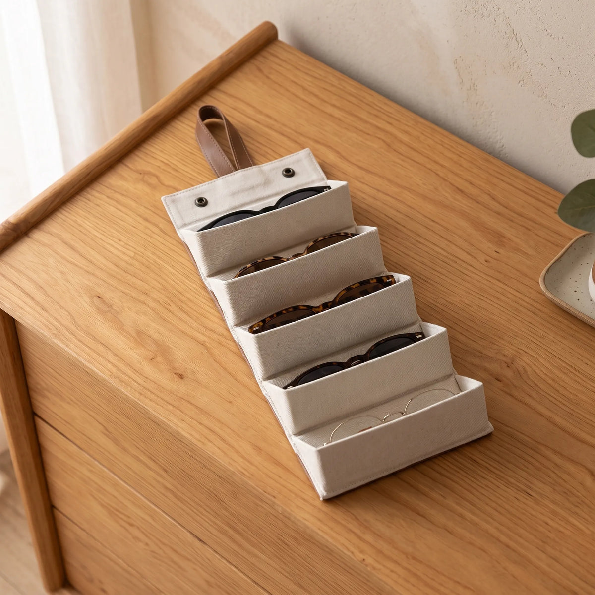 Leather Sunglasses Organizer – 4 & 5 Slot Eyewear Storage