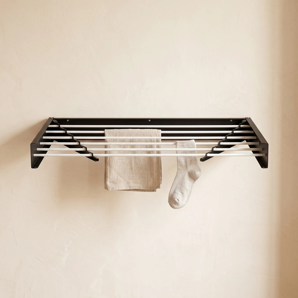 Wall-Mounted Foldable Clothes Drying Rack – Space-Saving Laundry Organizer