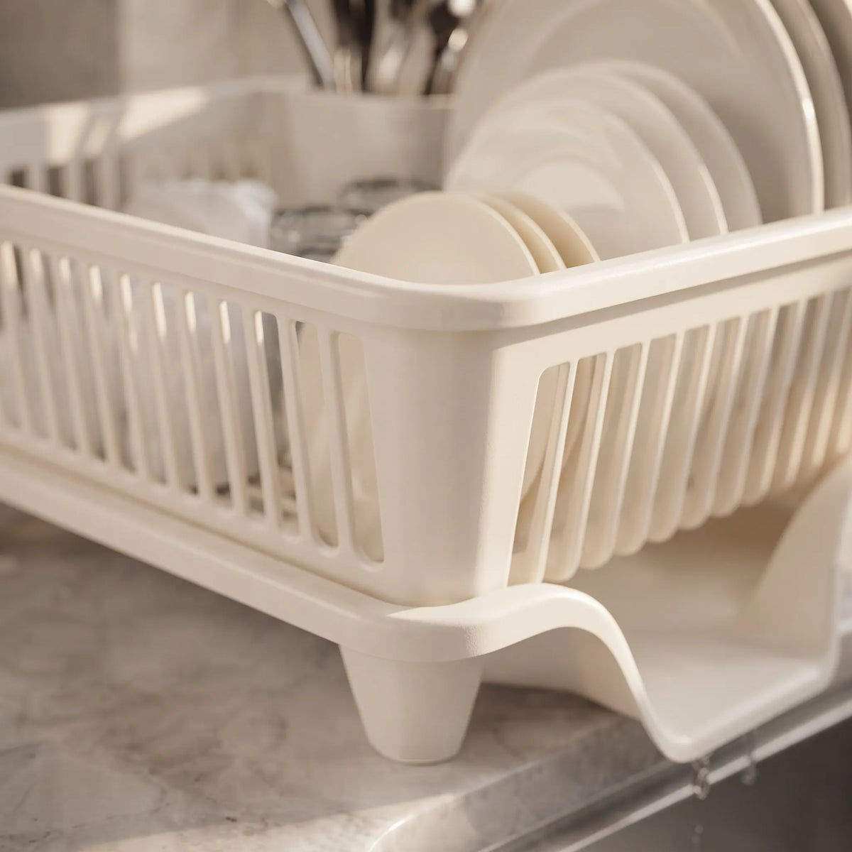 Compact Dish Drying Stand – Space-Saving Kitchen Dish & Glass Rack