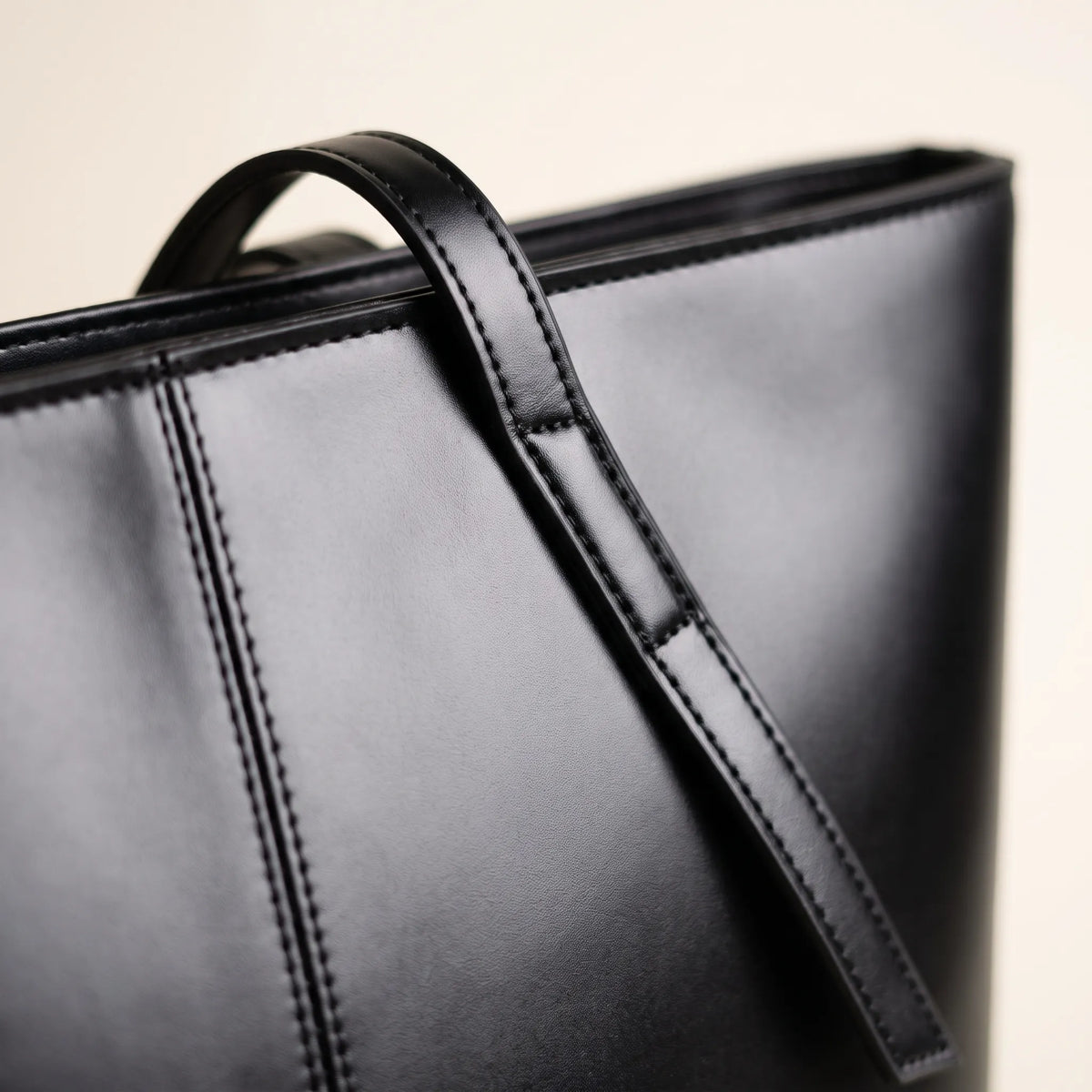 Minimalist Black Faux Leather Handbag | Women’s Everyday Bag