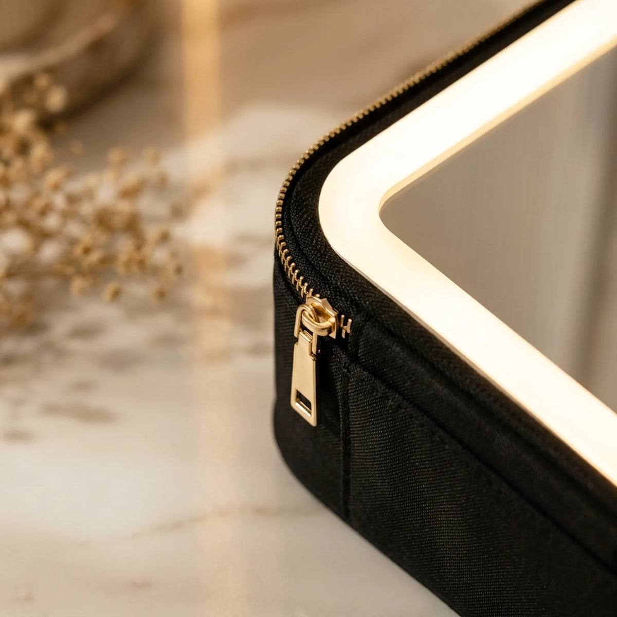 LED Makeup Bag with Lighted Mirror – USB Rechargeable Cosmetic Case