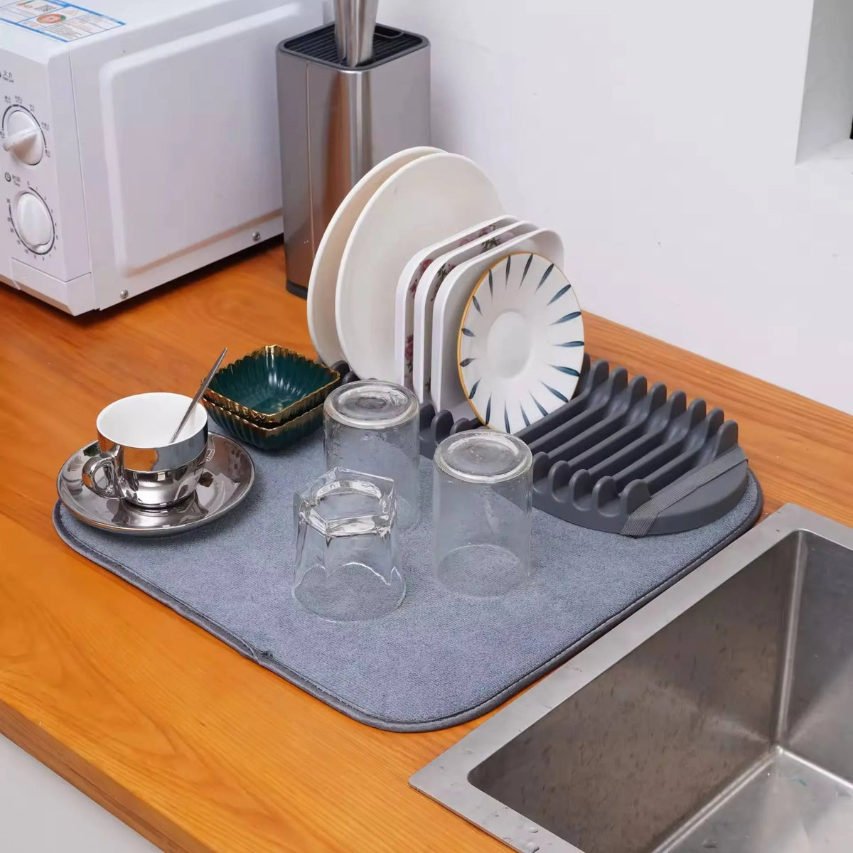 Dish Drying Rack With Absorbent Microfiber Mat