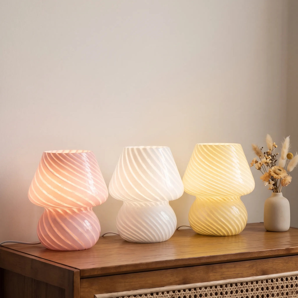 Pink Swirl Mushroom LED Table Lamp – Aesthetic Bedside Night Light