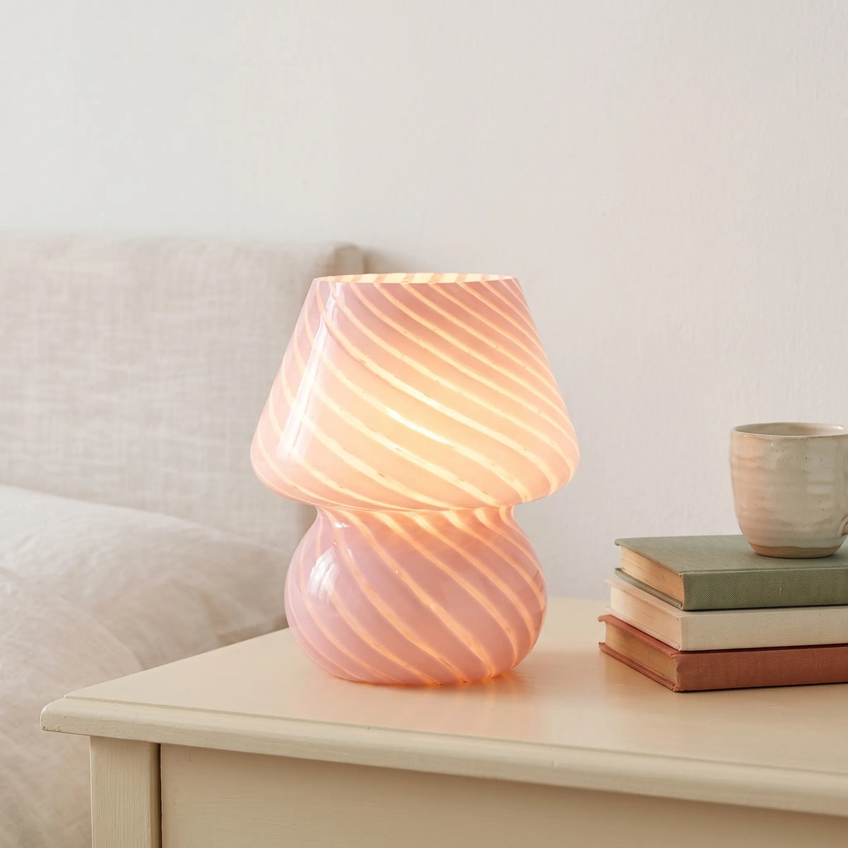 Pink Swirl Mushroom LED Table Lamp – Aesthetic Bedside Night Light